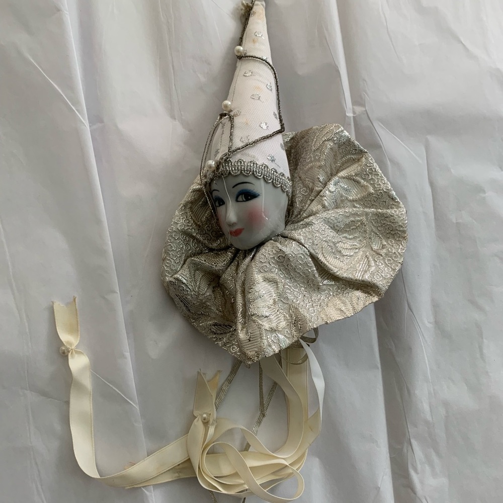 Mann Porcelain Head White and Silver